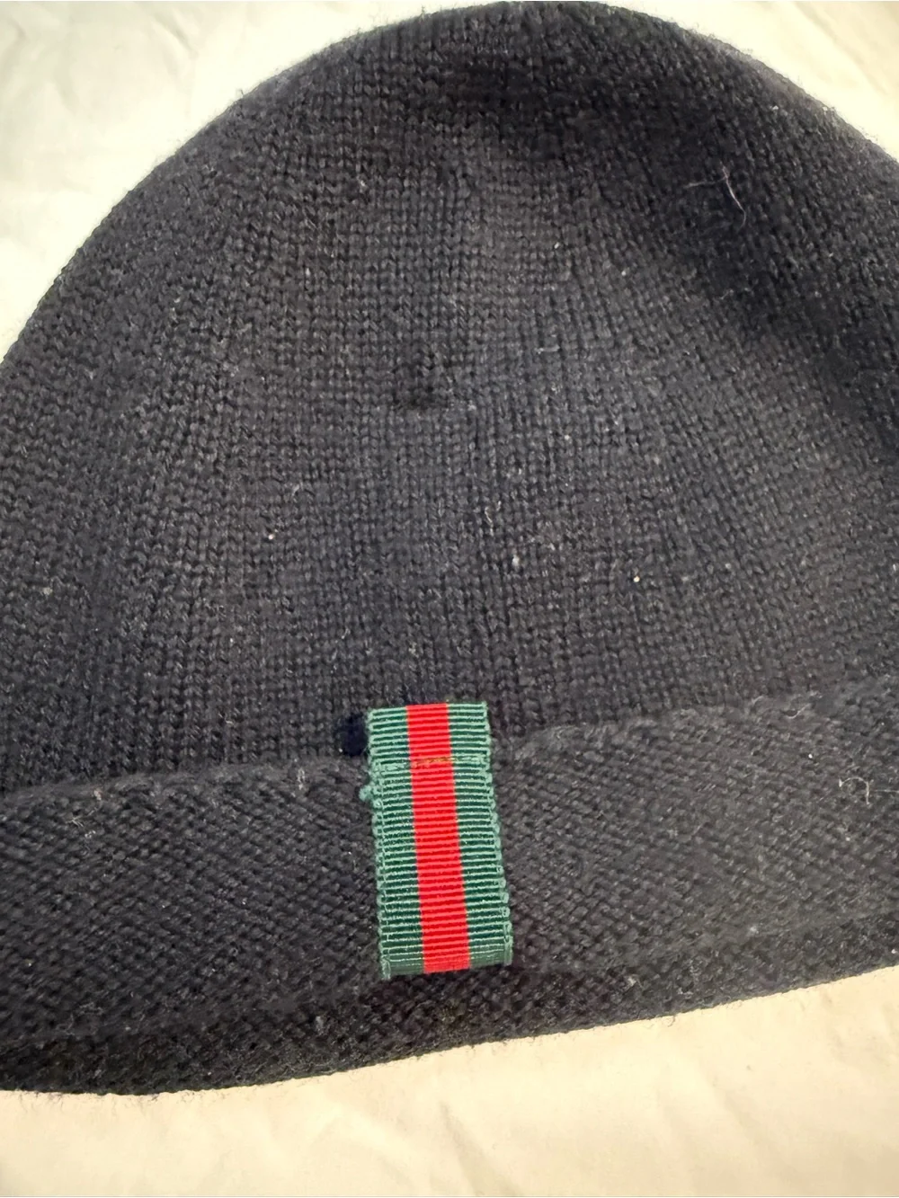 Gucci Black Men's Knit Beanie with Green-Red Stripe